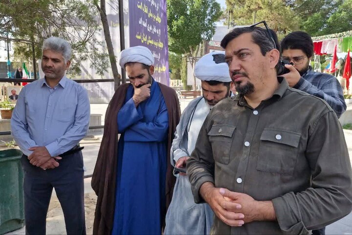 تصاویر/ تجدید بیعت طلاب و روحانیون حوزه علمیه اصفهان با شهدا
