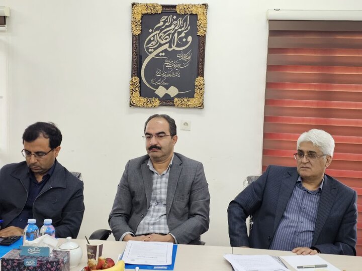 تصاویر/نشست شورای راهبری دانشگاه مذاهب اسلامی (شعبه کردستان) با حضور ریاست عالی دانشگاه