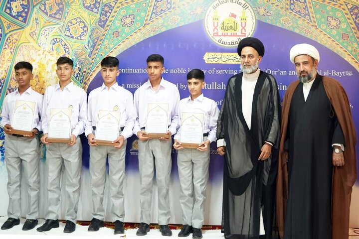 وارث الانبیاء اسکول اسلام آباد کے تعلیمی سال کے اختتام پر تقریب/طلباء کا علمی فن کا مظاہرہ