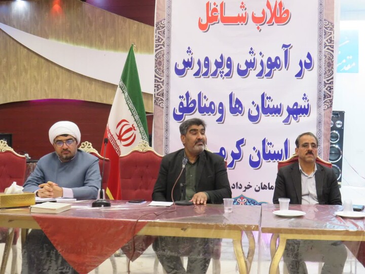 تصاویر/دوره توانمندسازی طلاب فرهنگی استان کرمان