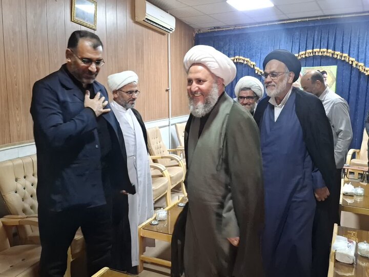 تصاویر/دیدار اعضای کانون بسیج وکلاء شهرستان با امام جمعه آران وبیدگل