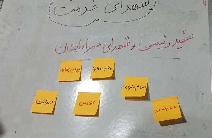 تصاویر/ فعالیت‌های فرهنگی و تبلیغی مدارس علمیه خواهران کردستان در موکب‌ها و تجمعات شبانه