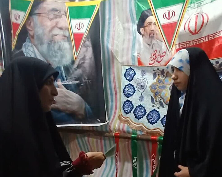 تصاویر/ فعالیت‌های فرهنگی و تبلیغی مدارس علمیه خواهران کردستان در موکب‌ها و تجمعات شبانه