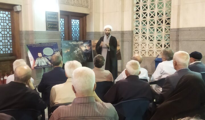 تصاویر/ نشست بصیرتی مدرسه علمیه مشکات در مسجد جامع شهرک غرب تهران