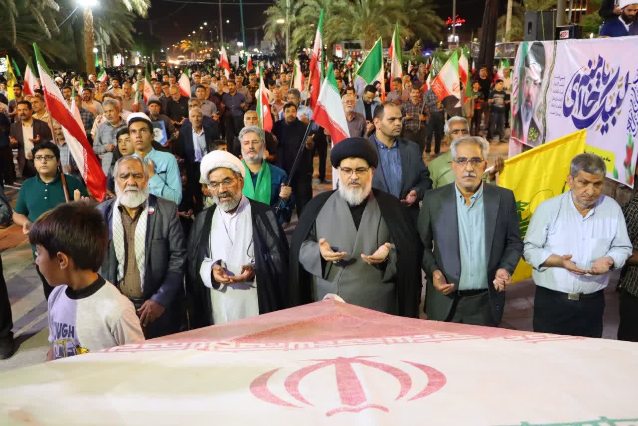 تصاویر/ هشتاد و چهارمین از شب‌های حماسه انتقام خون رهبر شهید انقلاب و بیعت مردم ولایتمدار شهرستان بافق