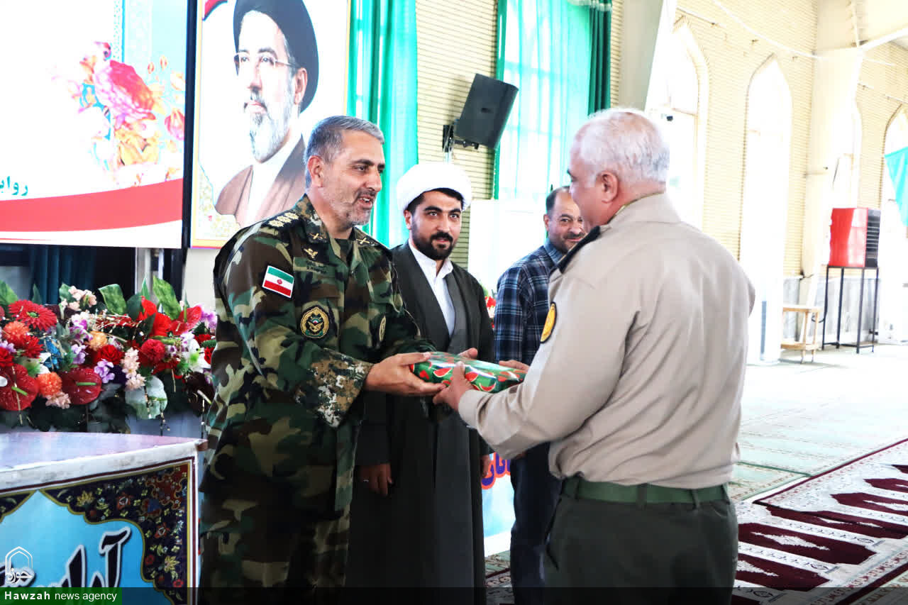 پیشکسوتان و فعالان فرهنگی، افسران خط‌مقدم جنگ نرم در ارتش ولایی هستند