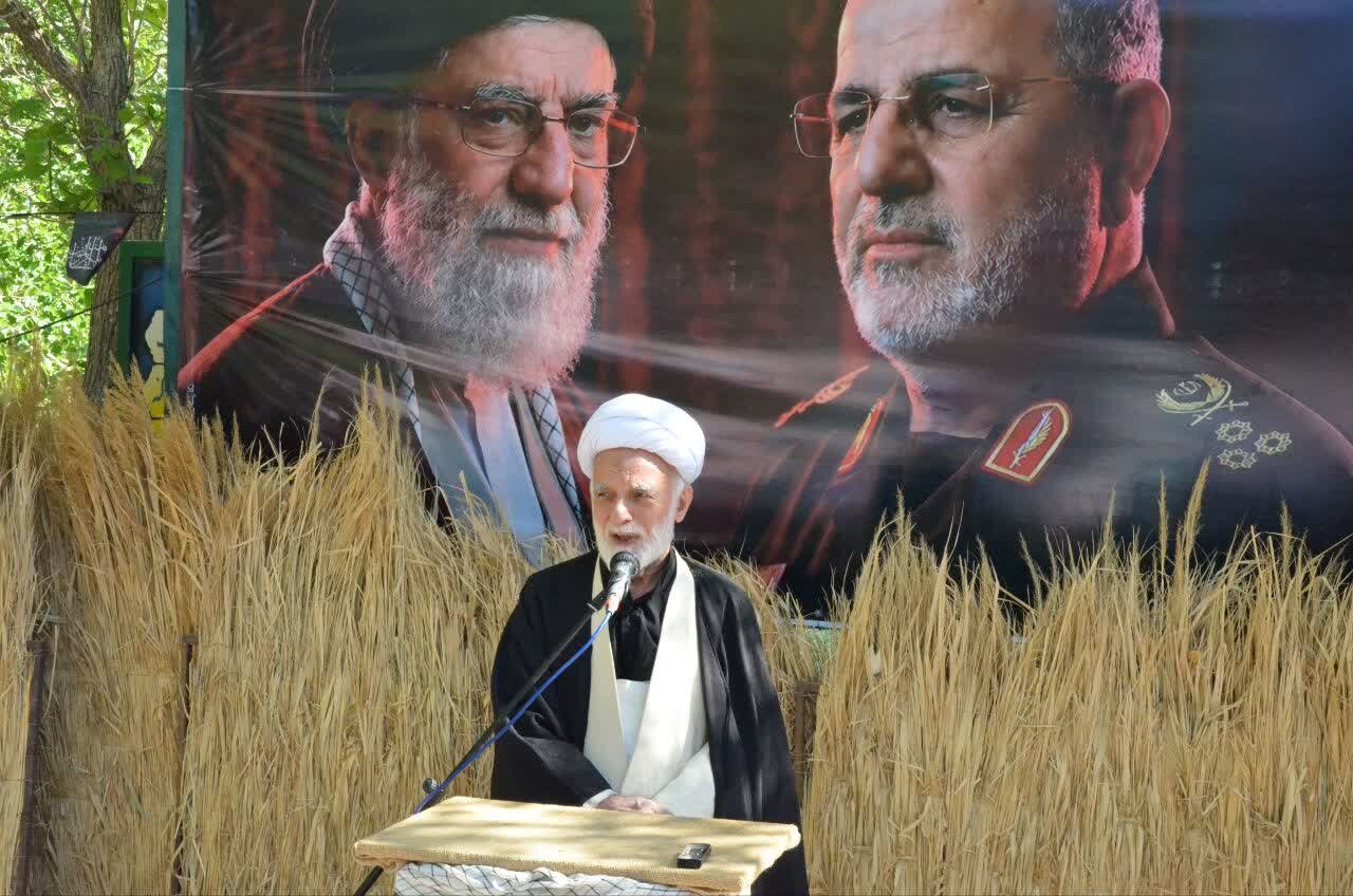 امنیت و عزت نظام اسلامی مرهون خون شهداست