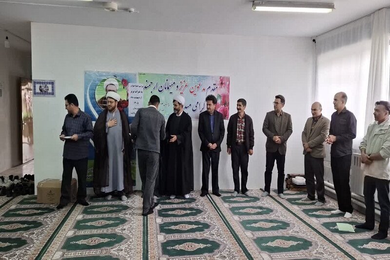 رسالت خطیر معلمین در تربیت نسل پیرو ولایت در شکست دشمنان آشکار است+تصاویر
