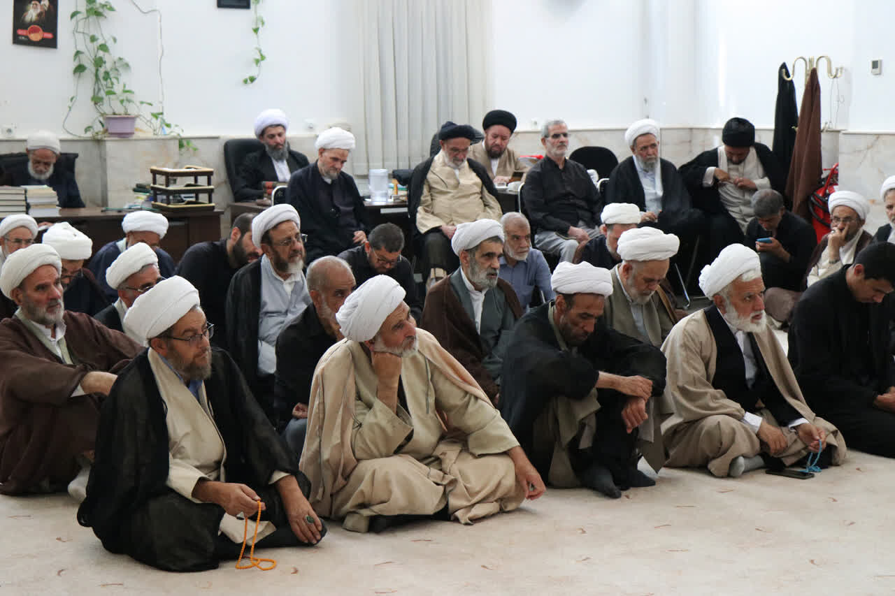 تصاویر + برگزاری مراسم سوگواری شهادت   امام محمد باقر (ع) با حضور حضرت آیت الله العظمی نوری همدانی