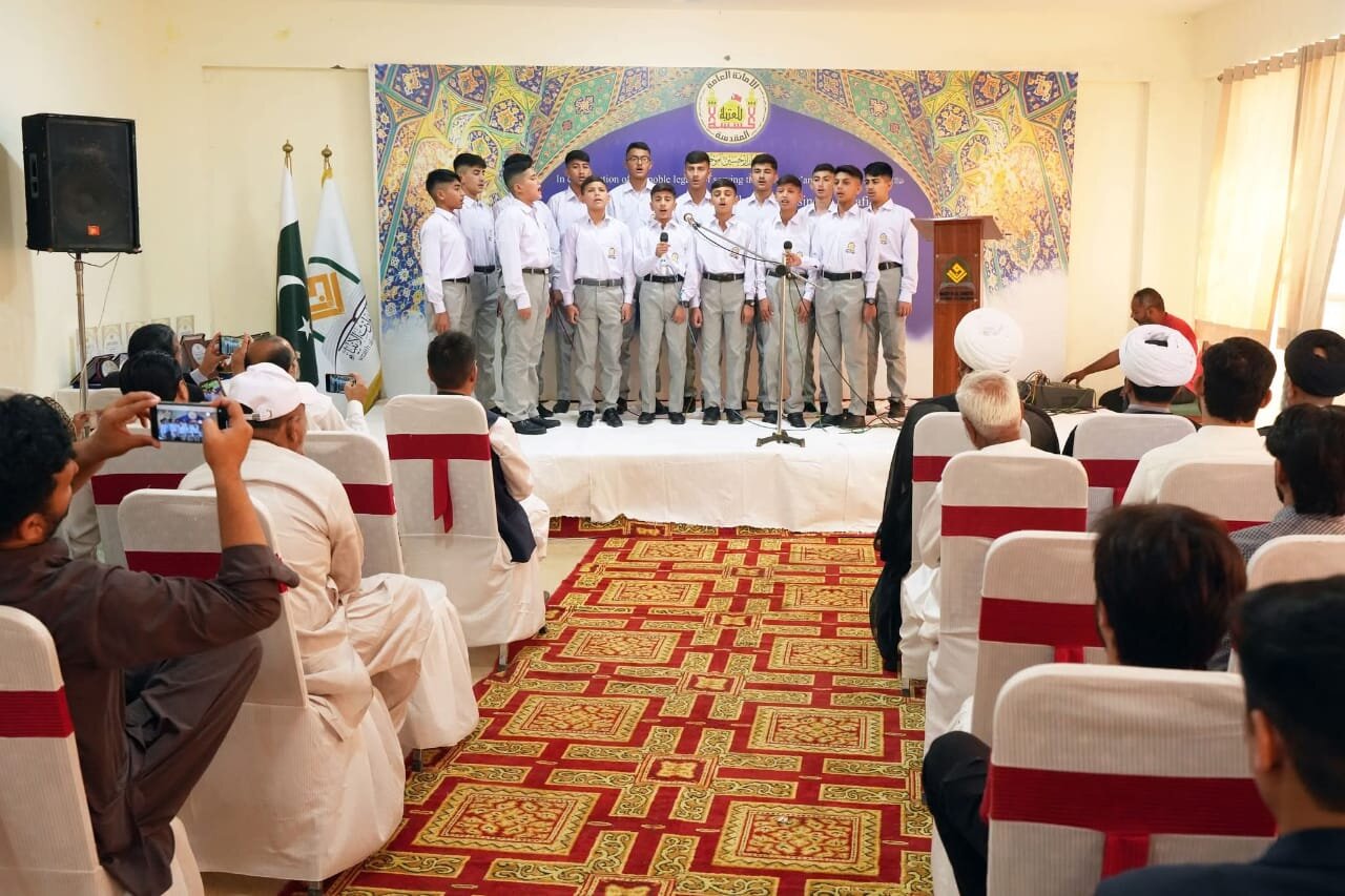 وارث الانبیاء اسکول اسلام آباد کے تعلیمی سال کے اختتام پر تقریب/طلباء کا علمی فن کا مظاہرہ