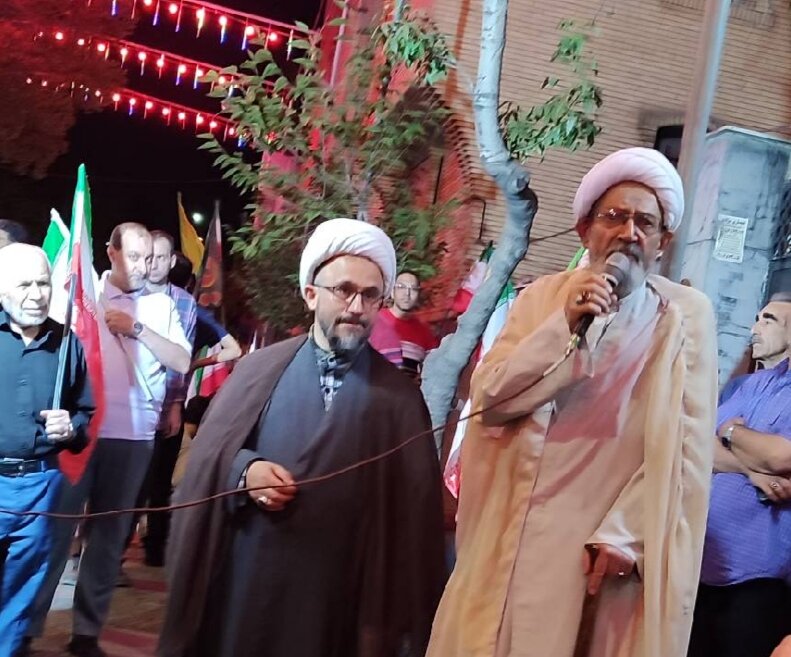 مسئولان کشور با بهره‌مندی از ظرفیت بدرقه امام شهید بحران اقتصادی در جامعه را ترمیم کنند