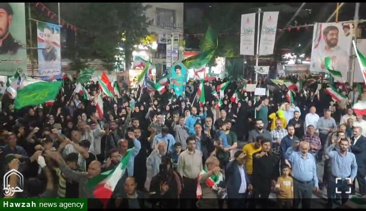 فیلم | خرم آبادی ها در خیابان انقلاب در موج هشتاد و پنجم حماسه