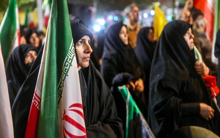 تصاویر/ تجمع حامیان وطن در منطقه ۱۳ تهران