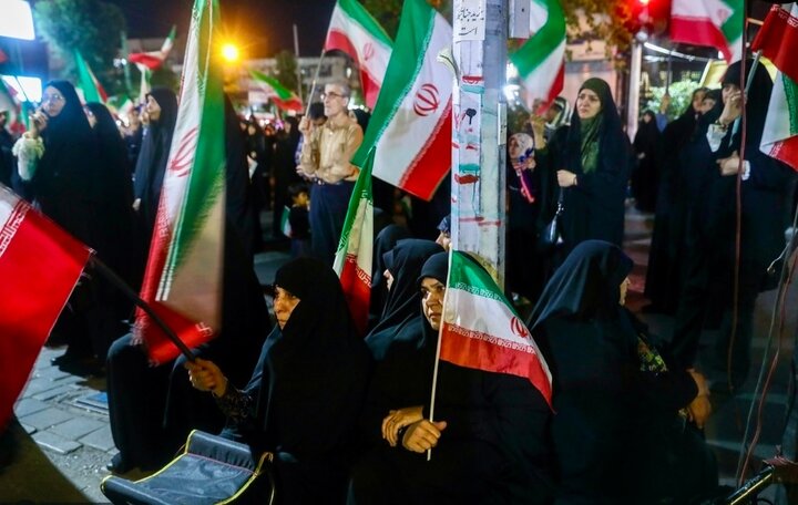 تصاویر/ تجمع حامیان وطن در منطقه ۱۳ تهران