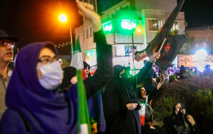 تصاویر/ تجمع حامیان وطن در منطقه ۱۳ تهران