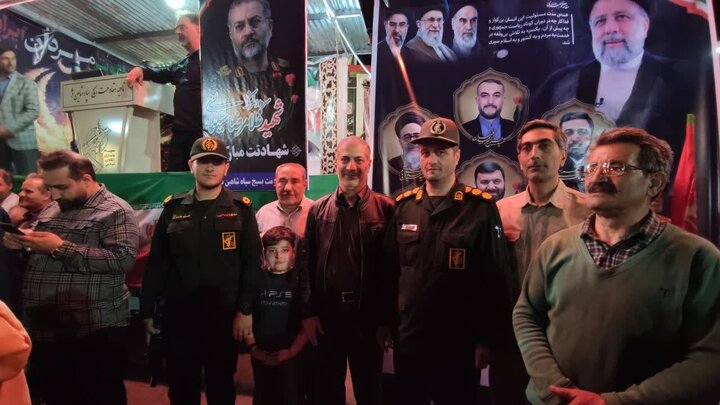 تصاویر/ تداوم حضور منسجم و با صلابت اقشار مختلف مردم شاهین دژ در تجمع دشمن‌ستیز شبانه