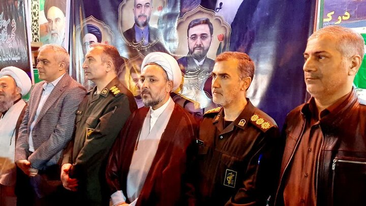 تصاویر/ تداوم حضور منسجم و با صلابت اقشار مختلف مردم شاهین دژ در تجمع دشمن‌ستیز شبانه