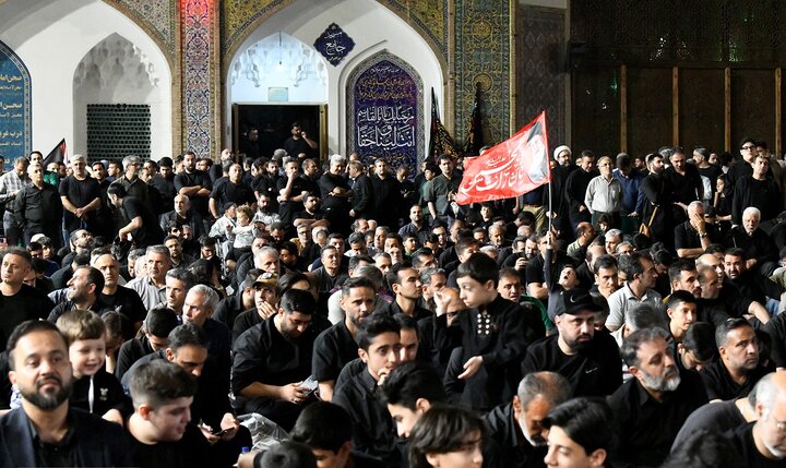 تصاویر/ دومین شب آیین مسلمیه در حرم مطهر حضرت سیدالکریم(ع)