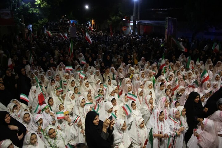 تصاویر / برگزاری مراسم جشن تکلیف دختران اسدآبادی در شب‌های اقتدار