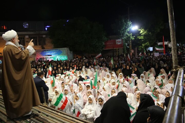 تصاویر / برگزاری مراسم جشن تکلیف دختران اسدآبادی در شب‌های اقتدار
