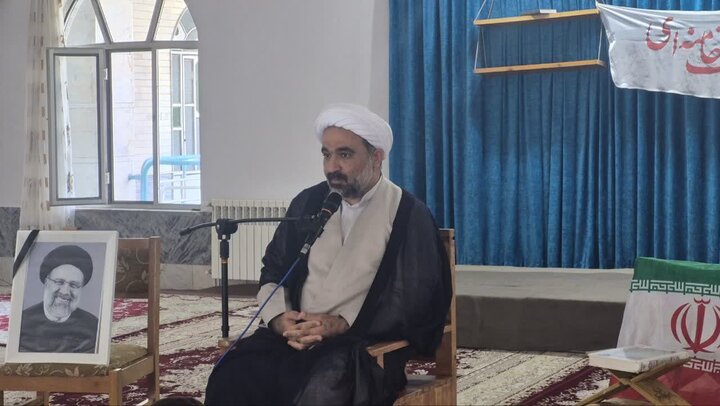 تصاویر/ مراسم بزرگداشت شهدای جنگ تحمیلی و شهدای خدمت در آستارا