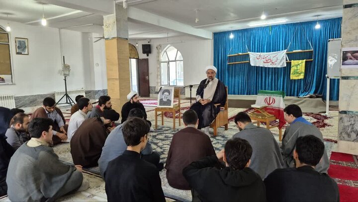 تصاویر/ مراسم بزرگداشت شهدای جنگ تحمیلی و شهدای خدمت در آستارا
