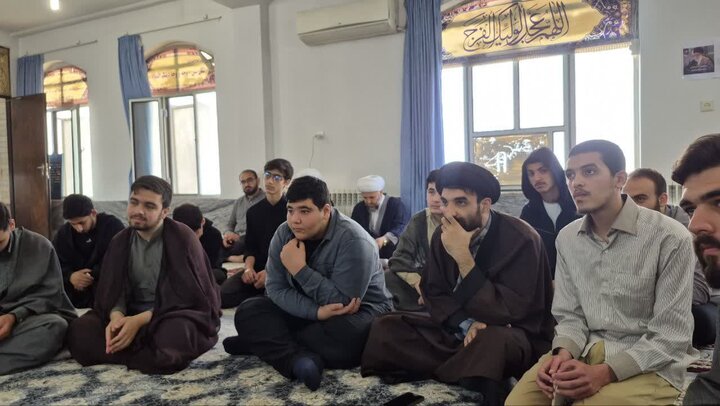 تصاویر/ مراسم بزرگداشت شهدای جنگ تحمیلی و شهدای خدمت در آستارا