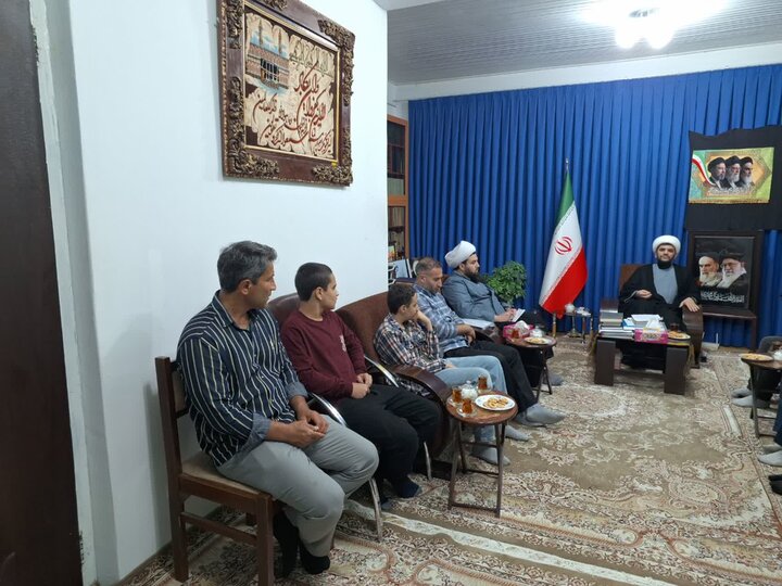 تصاویر/ نشست استعداد سنجی دانش آموزان مستعد ورود به حوزه علمیه در تالش