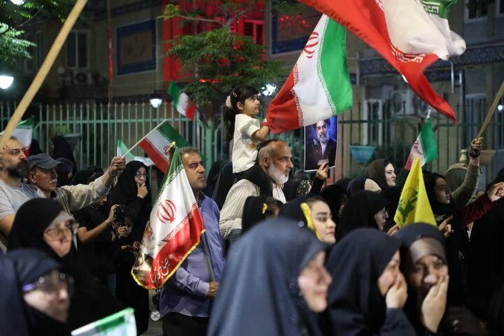 تصاویر/ هشتاد و پنجمین شب اجتماع مردمی «شب‌های اقتدار» همزمان با سالروز آزادسازی خرمشهر