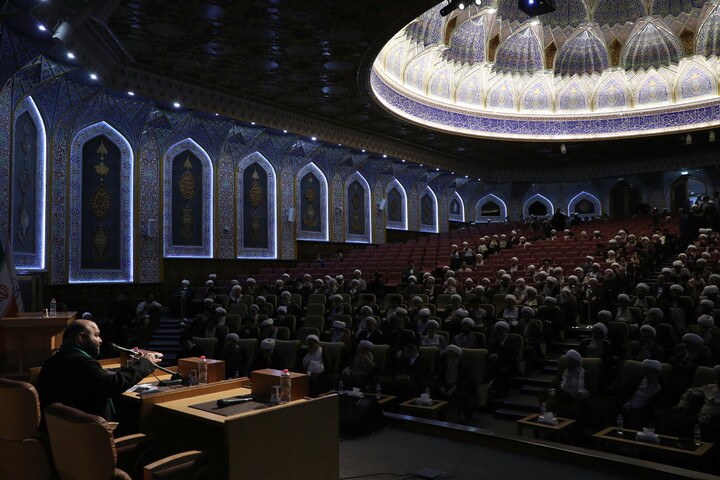 تصاویر/ نشست اساتید سطوح عالی و خارج حوزه علمیه قم