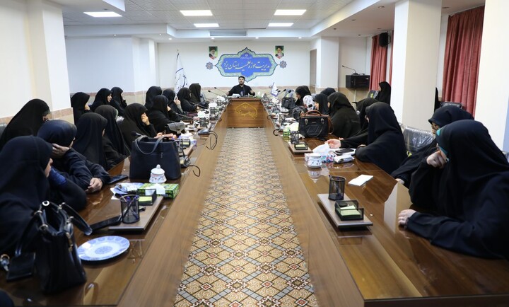 نشست ماهانه مبلغات امین ناحیه ۲ یزد