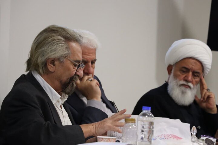 تصاویر/ برگزاری کرسی نقد با عنوان «فلسفه اسلامی؛ توهم یا واقعیت»