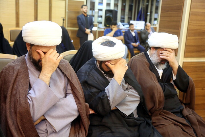 تصاویر/ مراسم تجلیل و تکریم از خانواده های شهدای روحانیت در جنگ رمضان توسط آستان مقدس امام حسین علیه السلام در استان قم
