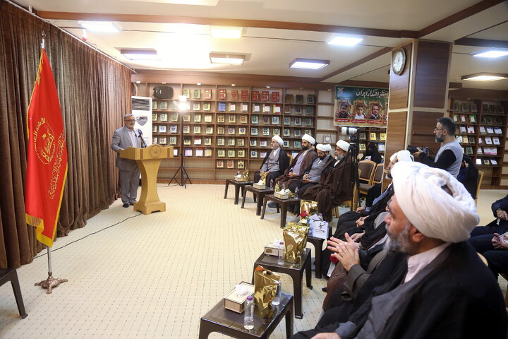 تصاویر/ مراسم تجلیل و تکریم از خانواده های شهدای روحانیت در جنگ رمضان توسط آستان مقدس امام حسین علیه السلام در استان قم