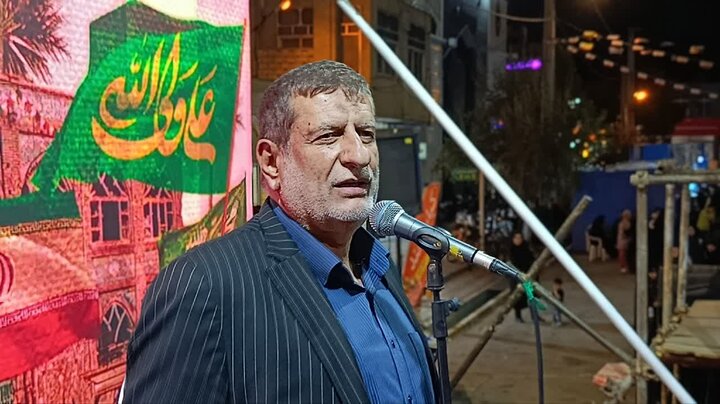 تصاویر/ گوشه‌هایی از حضور مردم گرمسار در تجمعات «شب‌های اقتدار»