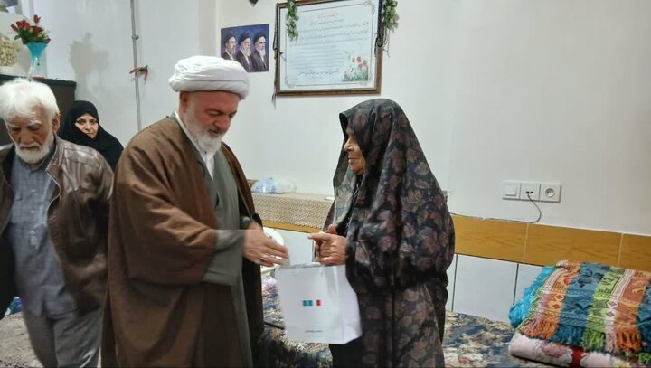 تصاویر/ دیدار با مادر شهید والامقام " غلامرضا خسروجردی" و همسر شهید والامقام "نعمت اله رجبی"