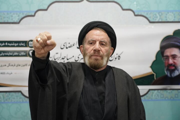 تصاویر/ تجدید بیعت اعضای کانون های فرهنگی هنری مساجد لرستان با امام امت