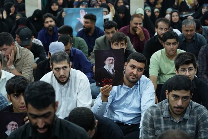 تصاویر/ تجدید بیعت اعضای کانون های فرهنگی هنری مساجد لرستان با امام امت