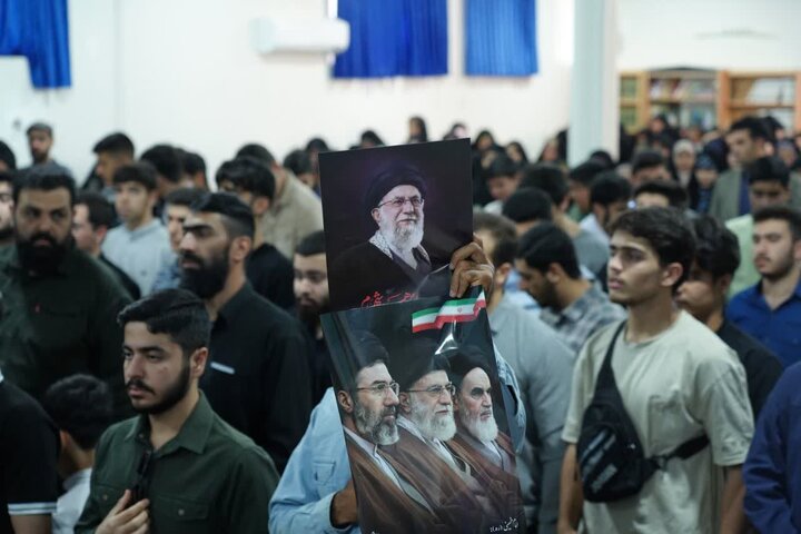 تصاویر/ تجدید بیعت اعضای کانون های فرهنگی هنری مساجد لرستان با امام امت