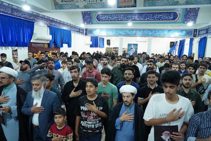 تصاویر/ تجدید بیعت اعضای کانون های فرهنگی هنری مساجد لرستان با امام امت
