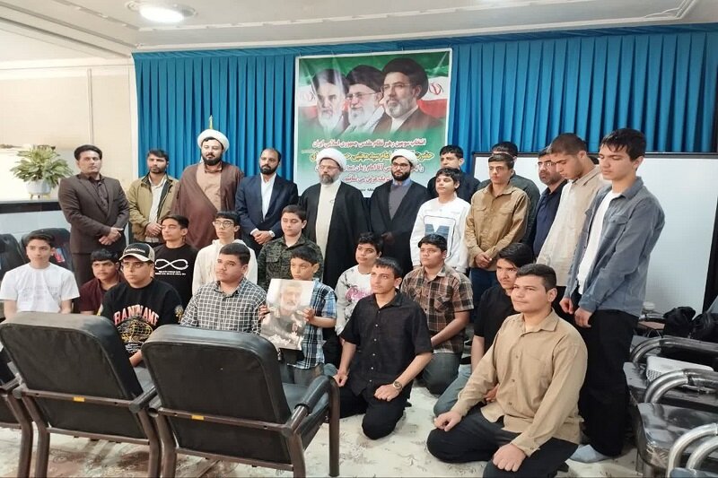 نوجوانِ با بصیرت، پیشرانِ امید و آیندهسازِ کشور است+عکس
