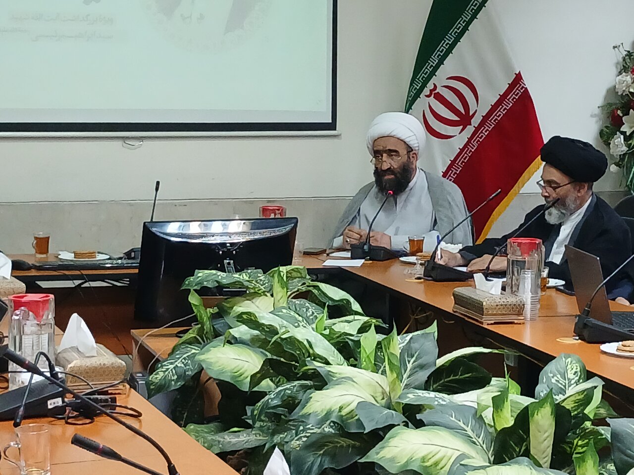 شهید رئیسی الگوی ماندگار فقیه کارگزار را در تاریخ انقلاب تثبیت کرد
