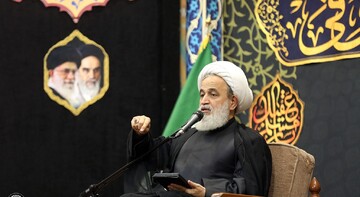 ملت ایران تا گرفتن انتقام خون امام شهید آرام نخواهد گرفت