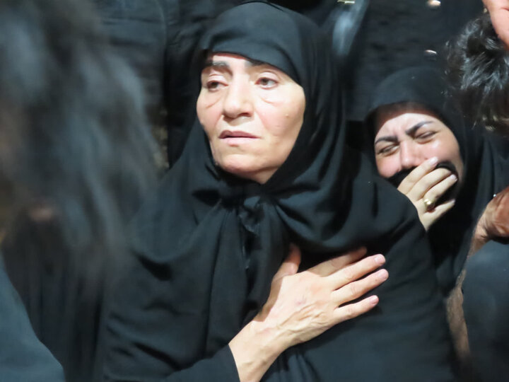 تصاویر/ تشییع پیکر شهید محمدمعراج نظری در گلزار شهدای شهرستان اردکان