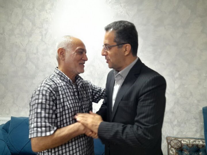 تصاویر / دیدار امام جمعه گلوگاه با جانباز سرافراز دفاع مقدس