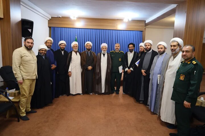 تصاویر/ نشست اعضای قرارگاه شهرستانی مساجد شهرستان ساری