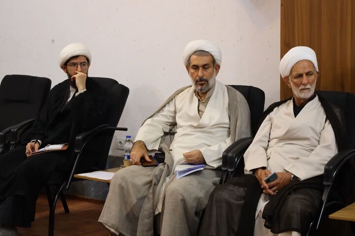 تصاویر/ نشست اعضای قرارگاه شهرستانی مساجد شهرستان ساری