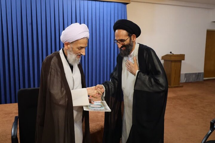 تصاویر/ نشست اعضای قرارگاه شهرستانی مساجد شهرستان ساری