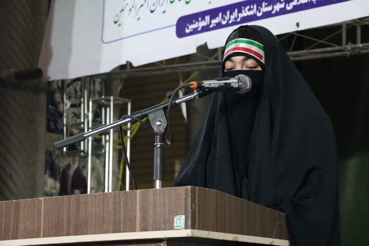 تصاویر/ حضور پرشور کودکان، نوجوانان و مردان و زنان انقلابی و ولایی شهر اشکذر در هشتاد و ششمین شب از حماسه حضور
