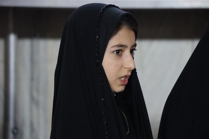 تصاویر/ حضور پرشور کودکان، نوجوانان و مردان و زنان انقلابی و ولایی شهر اشکذر در هشتاد و ششمین شب از حماسه حضور